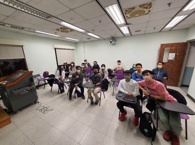 歐柏昇 政大演講 現場